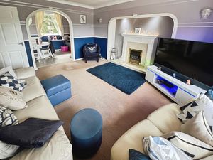 Lounge- click for photo gallery
